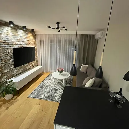 Ksiezycowy Apartament Ursus Warszawa Eksteriør bilde
